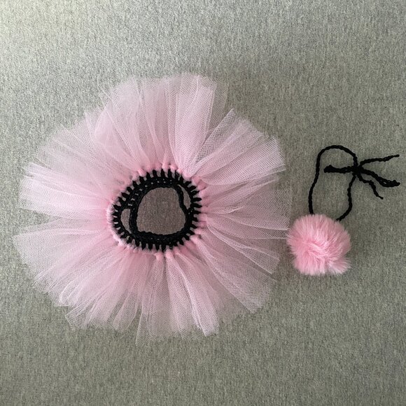 Handmade Crochet Black Pink Ballerina Princess Tutu for 17cm Doll 2-Piece Set - Picture 7 of 7